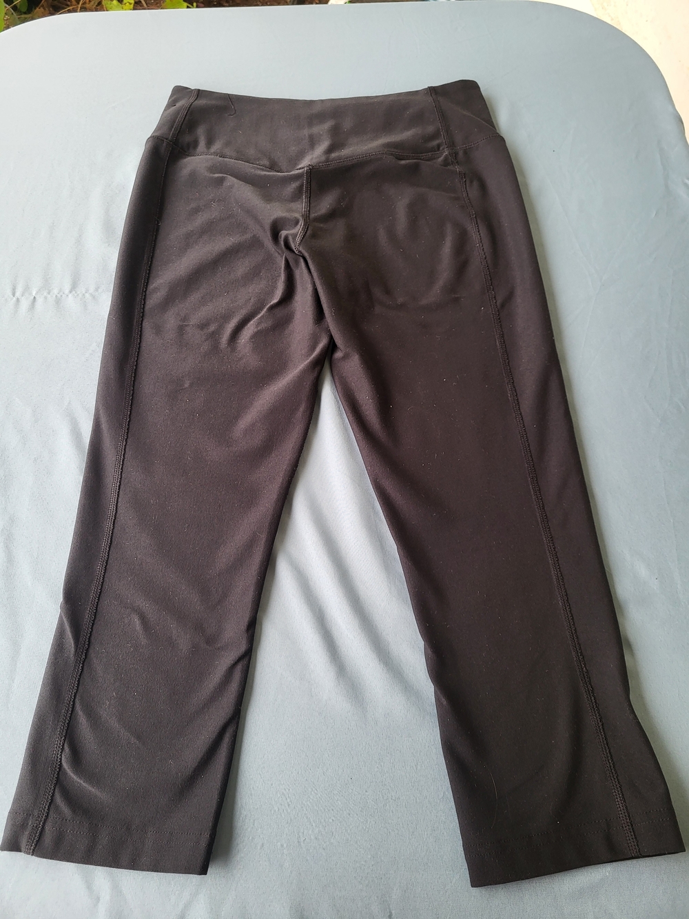 Nike Dri-FIT Legend Capri Leggings Ten Less Plastic Bottles Black Small - Picture 5 of 5